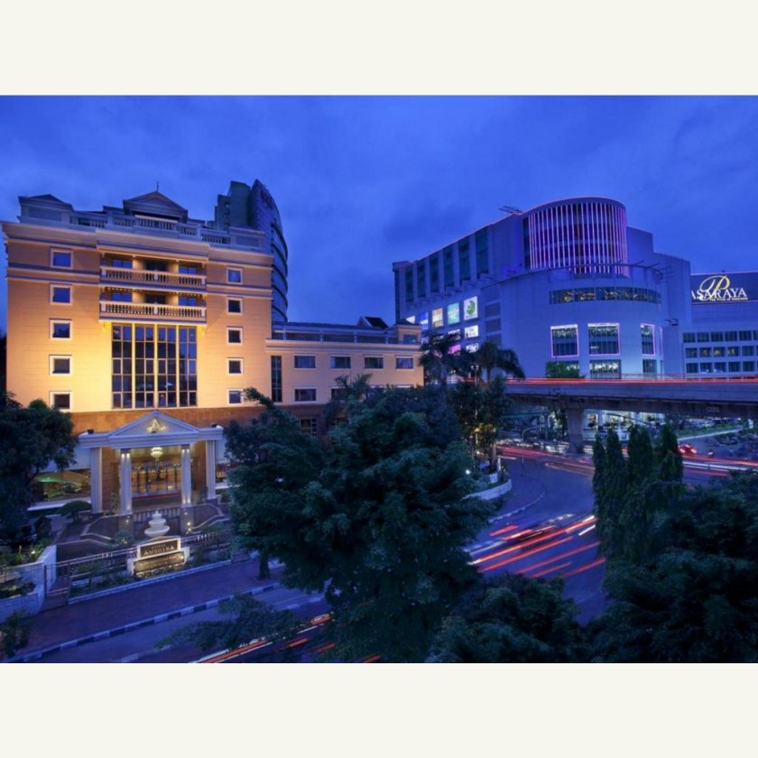자카르타 호텔 Ambhara Hotel