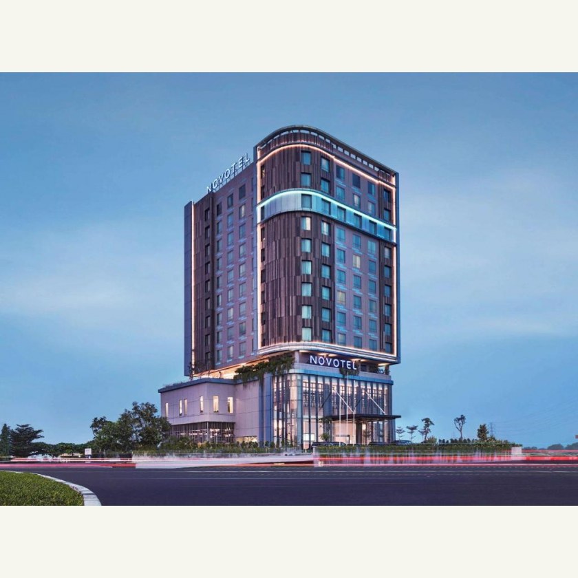 노보텔 까라왕 Novotel Karawang.